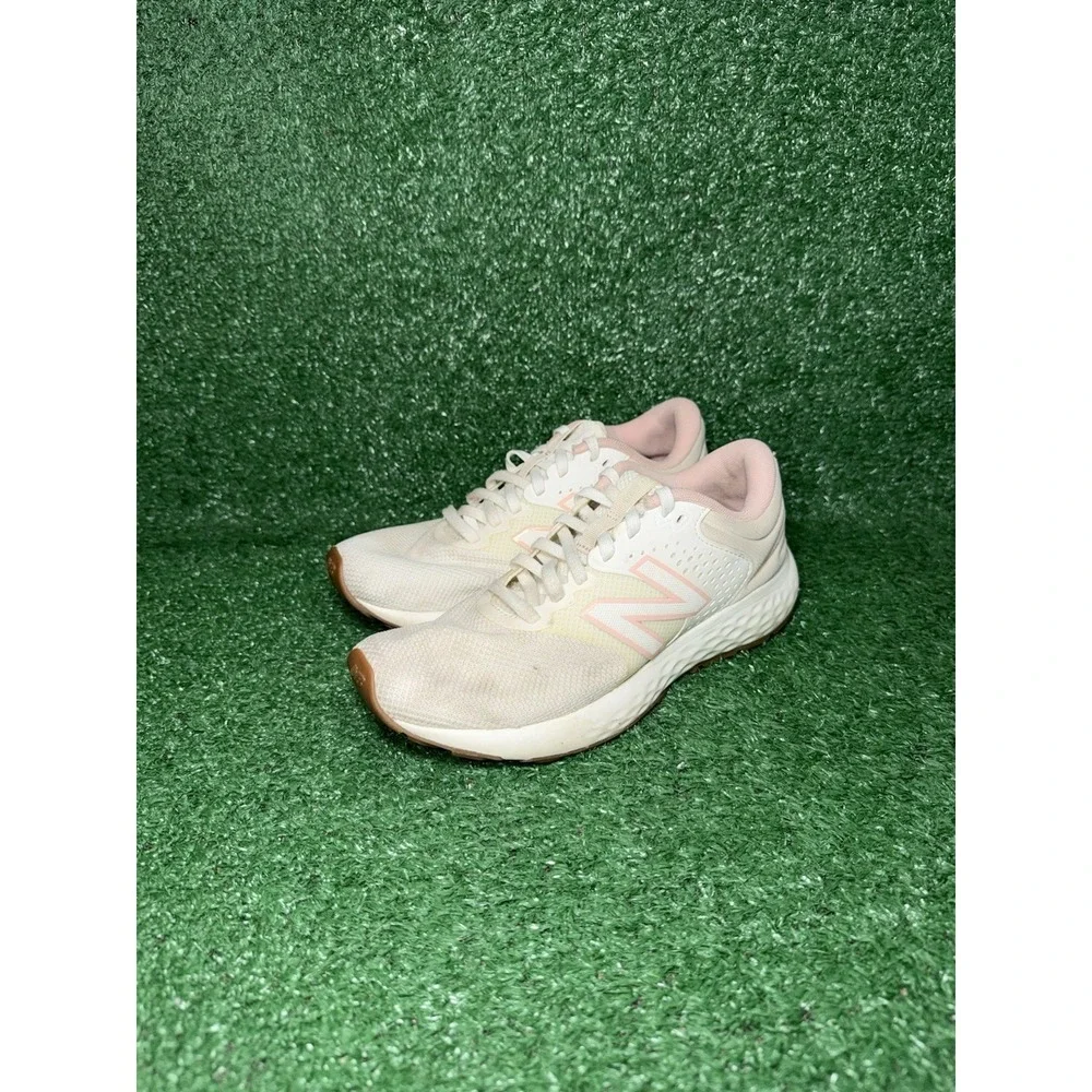 New Balance 520v7 Womens Size 8 Cream White Pink Running Shoes Comfort Sneakers